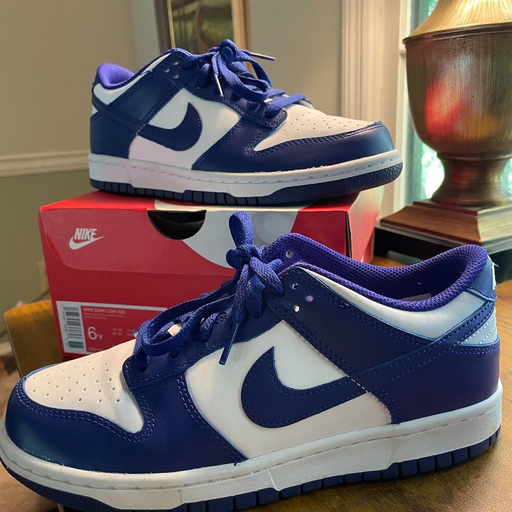 Nike Dunk Low (GS)